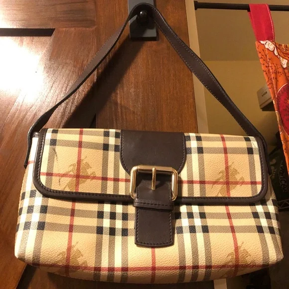 Burberry handbag - Picture 1 of 5
